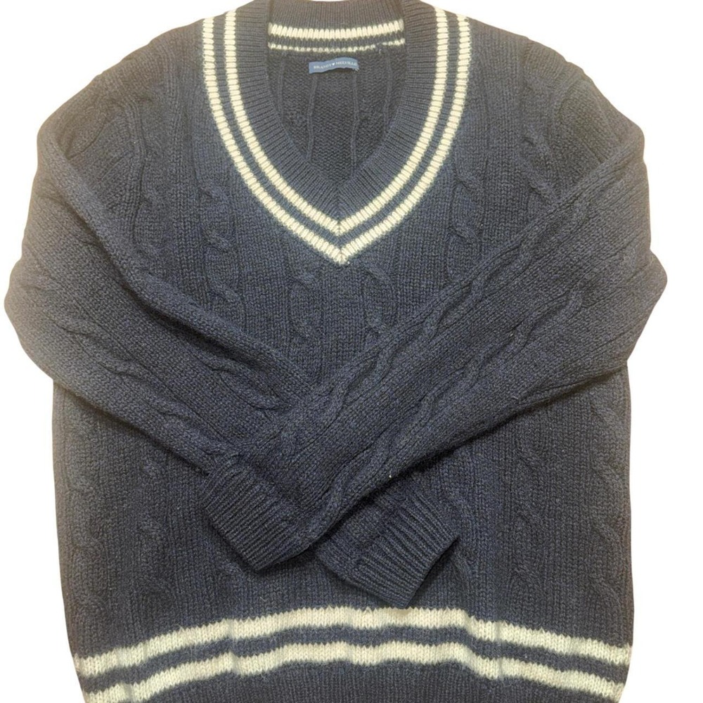 Brandy Melville Navy Blue Wool Blend Cable Knit Cricket V-Neck Sweater‎
